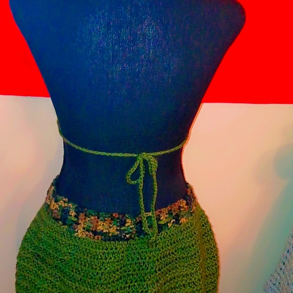 HANDMADE CROCHET BRA AND SKIRT WITH MESH TRIM SET ❤️ - Picture 4 of 4